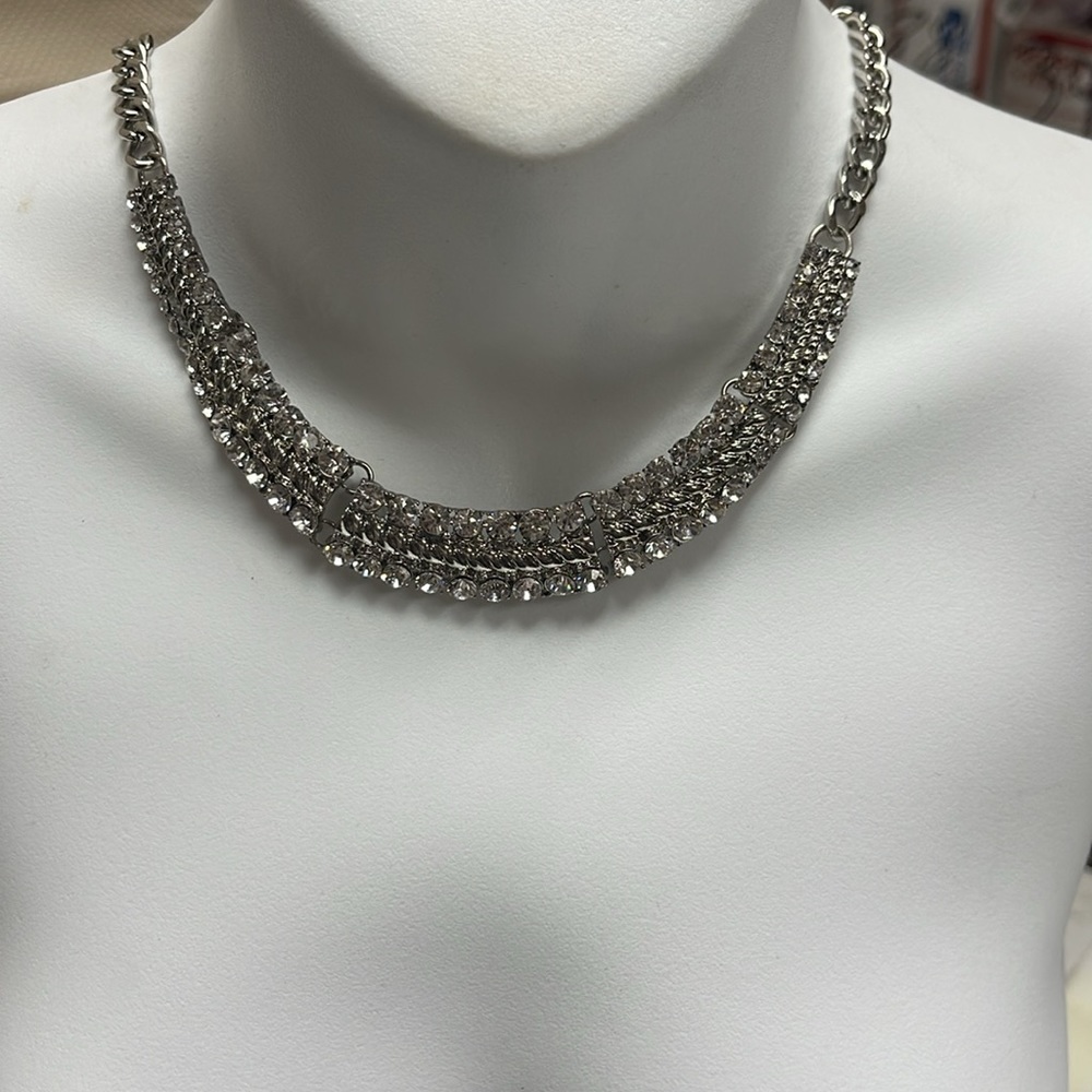 💦NWT Guess/Marciano  Necklace /Choker